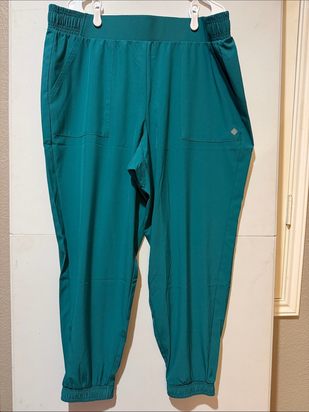 LuLaRoe Rise teal/turquoise Infinite Jogger Pants